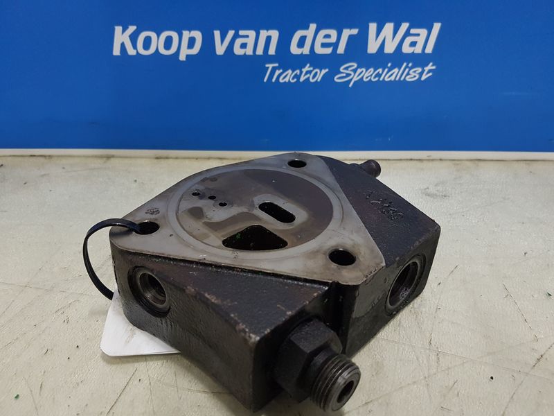 HYDRAULICS - John Deere 6000- 20 6 cyl. - Image 6