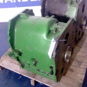 GEARBOXHOUSE - John Deere 6000- 20 6 cyl.