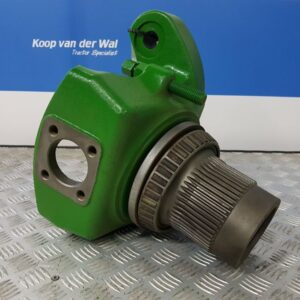 FRONTWHEELHUB - John Deere 7000 -20 Series
