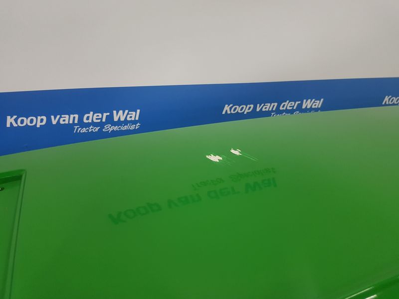 SHEETMETAL - John Deere 6R Series . - Image 8