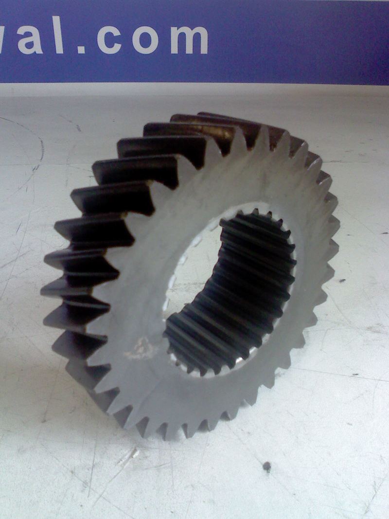 GEARBOX - New Holland 60 Series - Image 4