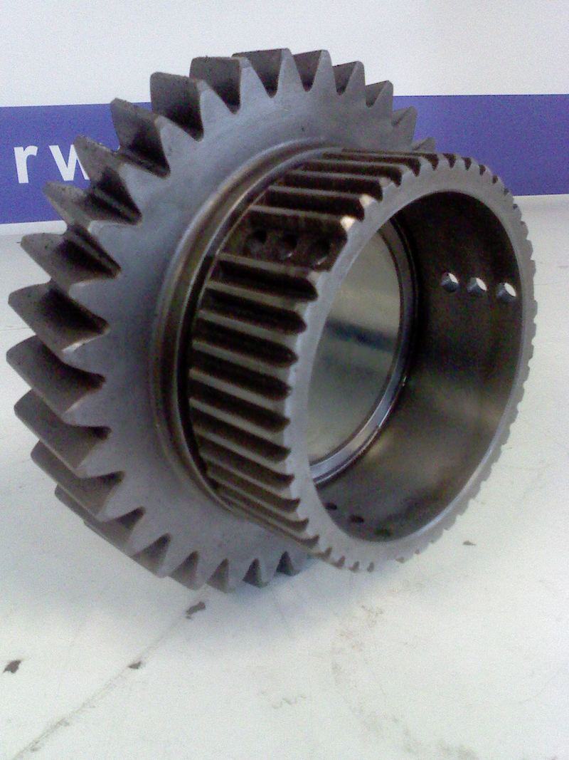 GEARBOX - New Holland T8 Series - Image 5