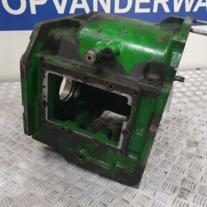 GEARBOXHOUSE - John Deere 6000-10 6 cyl.