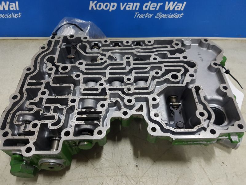 GEARBOXHOUSE - John Deere 6000 Series - Image 3