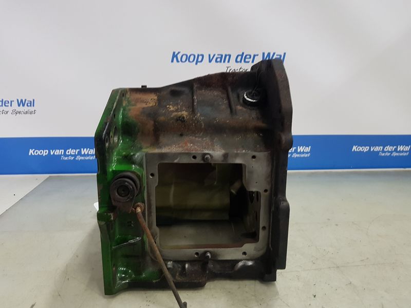 GEARBOXHOUSE - John Deere 6000- 30 4 cyl. - Image 7