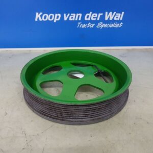 PULLEY - John Deere 6000- 30 4 cyl.