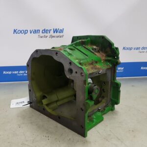 GEARBOXHOUSE - John Deere 6000- 30 4 cyl.