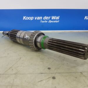FOURWHEELDRIVEAXLE - John Deere 6000- 30 4 cyl.