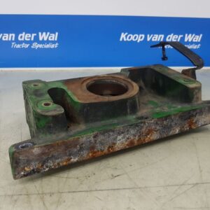 MANIFOLD - John Deere 6000- 30 4 cyl.