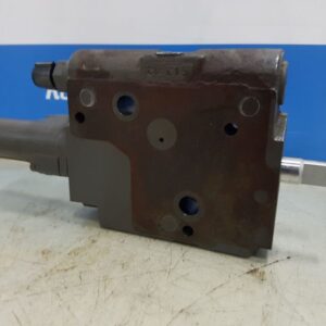 DOUBLE ACTING VALVE - Massey Ferguson Serie 7600
