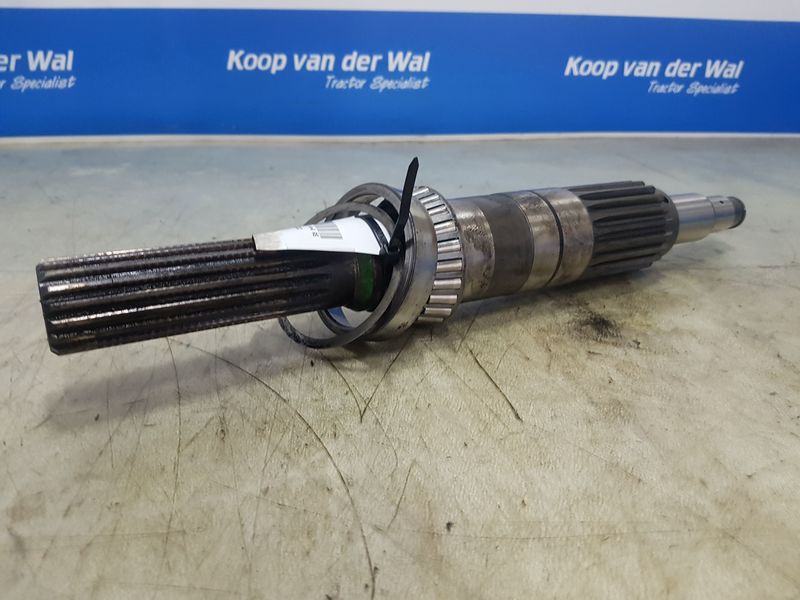 FOURWHEELDRIVEAXLE - John Deere 5020 Series - Image 3