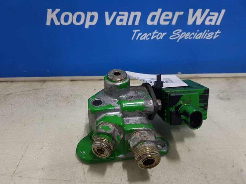 HYDRAULICS - John Deere 6000-20 4 cyl. - Image 4