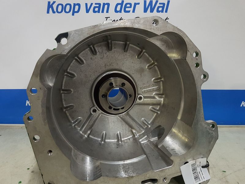 GEARBOXHOUSE - John Deere 6000- 30 6 cyl. - Image 5