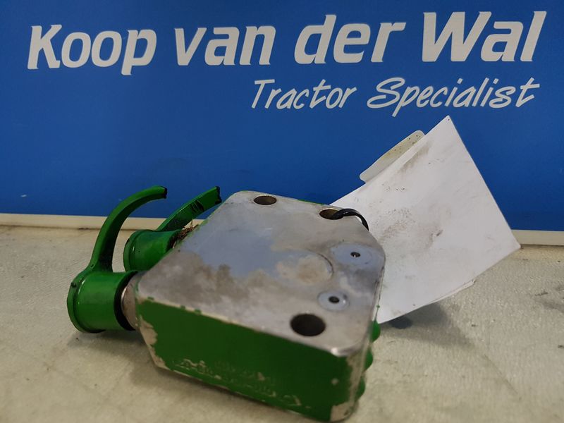 HYDRAULICS - John Deere 6000- 30 6 cyl. - Image 4