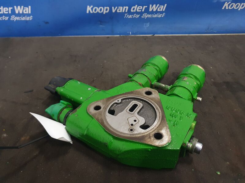 DOUBLE ACTING VALVE - John Deere 6000-20 4 cyl.
