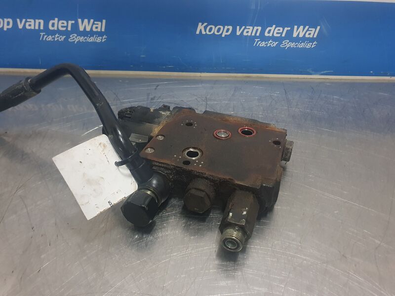 HYDRAULICS - New Holland T6 Series