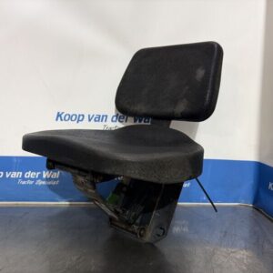 CABINE PASSENGER SEAT COMPLETE - John Deere 6600