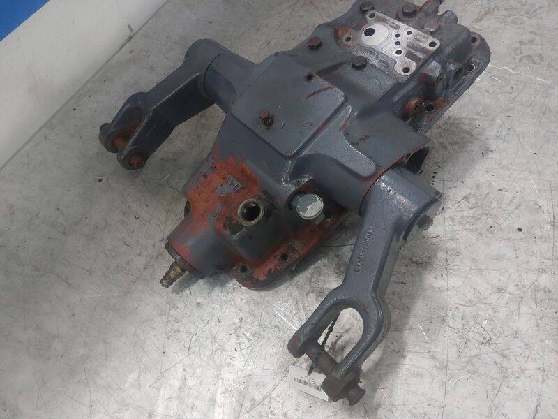 LIFTHOUSING - New Holland 40 Series - Image 2