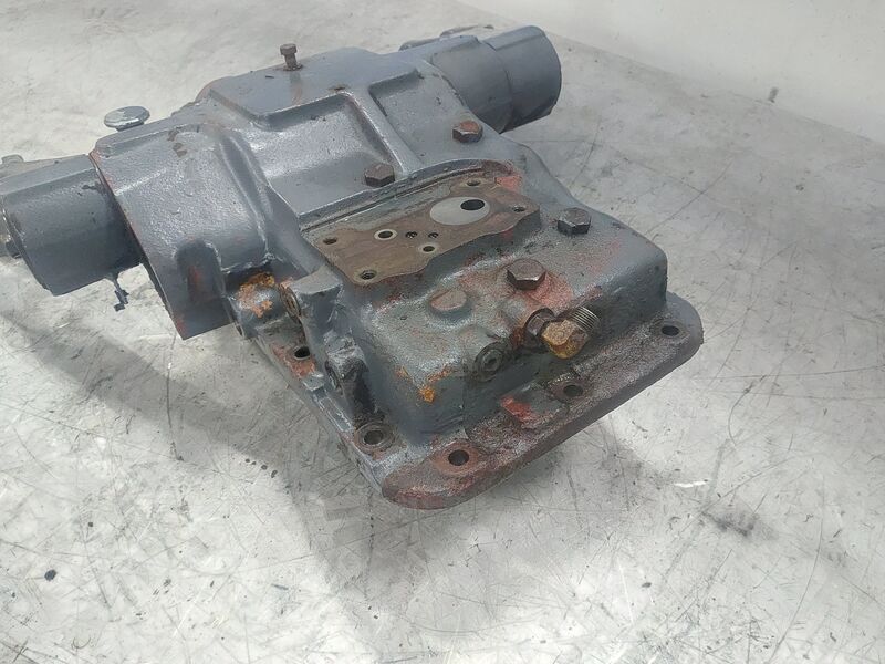 LIFTHOUSING - New Holland 40 Series - Image 3