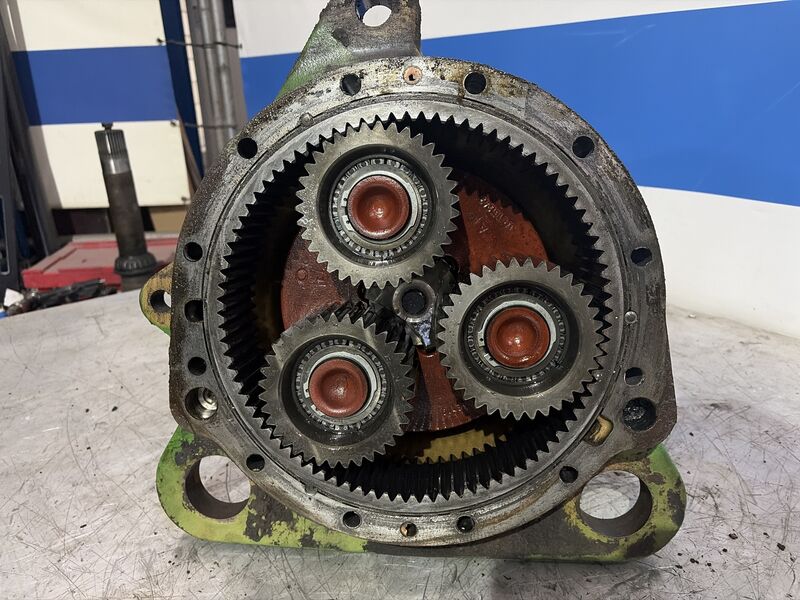 DRIVESHAFTHOUSING - John Deere 6000 Series - Image 6