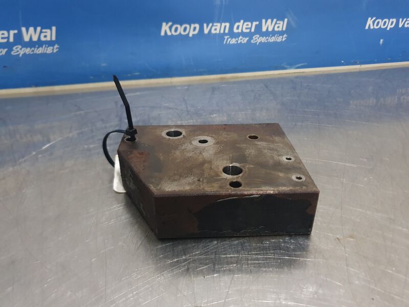 HYDRAULICS - Deutz-Fahr M620 Profi line