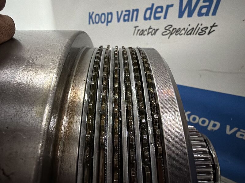 GEARBOX - John Deere 7000- 10 Series - Image 4