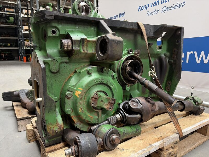 FRONTAXLE - John Deere 8000 Series - Image 5