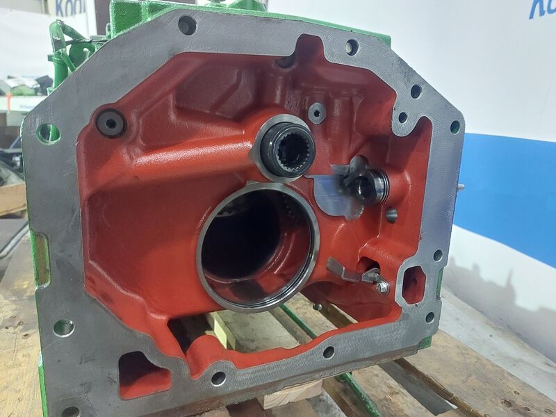 TRANSMISSION COMPLETE - John Deere 6R Series 4 cyl. - Image 3