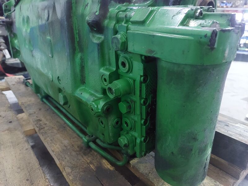 TRANSMISSION COMPLETE - John Deere 6R Series 4 cyl. - Image 8