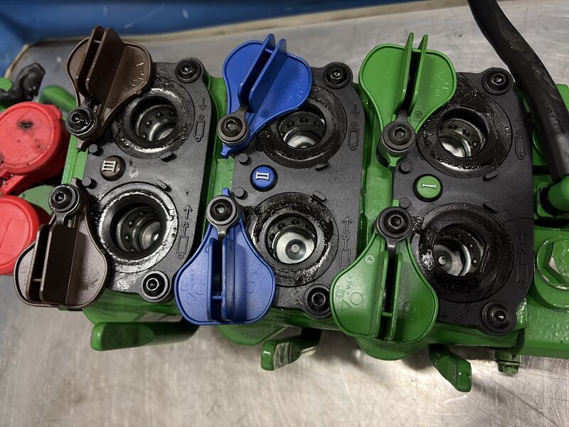 HYDRAULICS - John Deere 6R Series 4 cyl. - Image 2