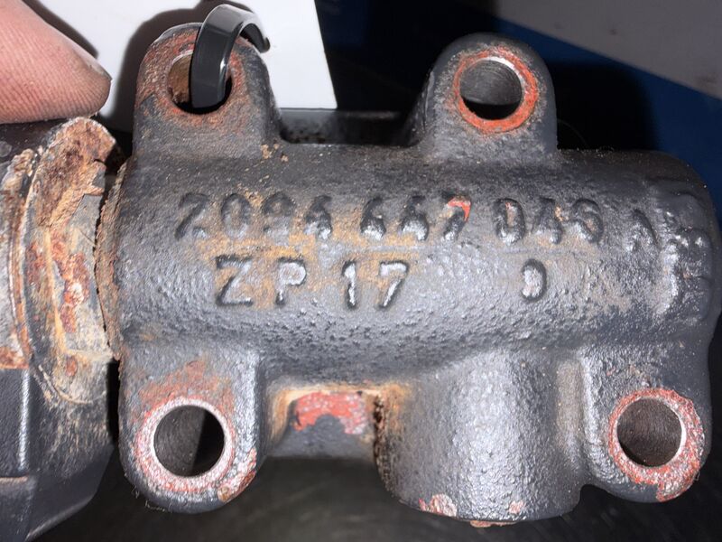 HYDRAULICS - Deutz-Fahr Agrotron 210 - Image 3
