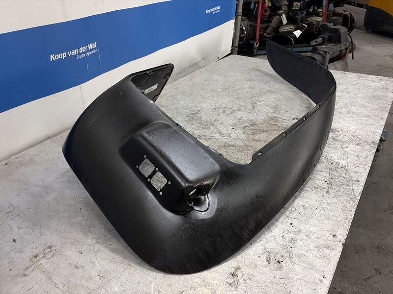 MUDGUARD - John Deere 6R Series 4 cyl. - Image 2