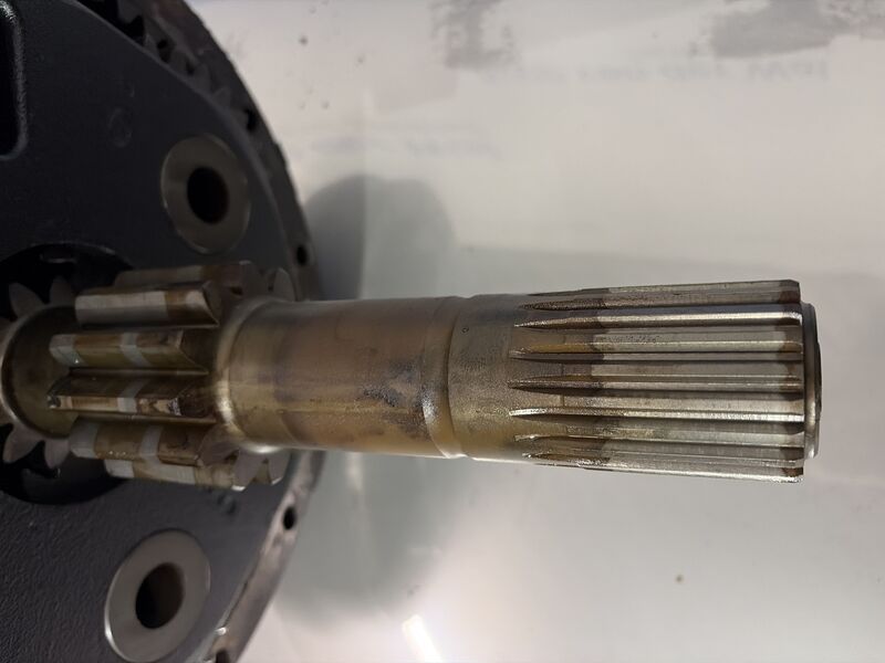 DRIVESHAFTHOUSING - New Holland T7 Series Powercommand - Image 3