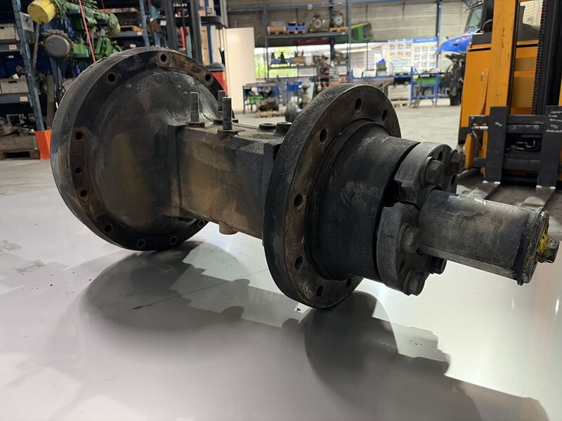 DRIVESHAFTHOUSING - New Holland T7 Series Powercommand - Image 5