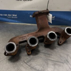 MANIFOLD - John Deere 6000- 30 4 cyl.